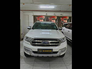 Second Hand Ford Endeavour Titanium 3.2 4x4 AT in Mohali