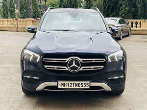 Second Hand मर्सिडीज़ बेंज़ GLE 300d 4मैटिक एलडब्ल्यूबी [2020-2023] in मुंबई