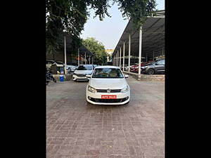 Second Hand Volkswagen Vento Highline Petrol in Lucknow