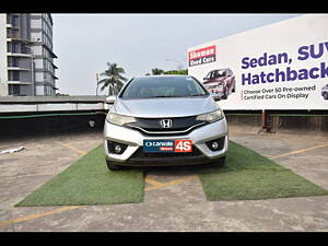 Second Hand Honda Jazz V Petrol in Mumbai