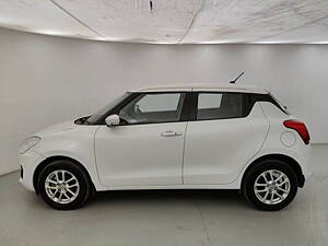 Second Hand Maruti Suzuki Swift ZXi AMT [2021-2023] in Indore