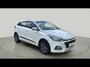 Second Hand Hyundai Elite i20 Asta 1.4 CRDi in Lucknow