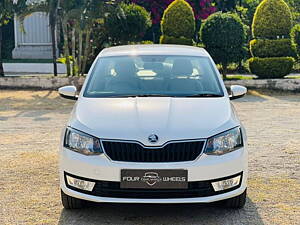 Second Hand Skoda Rapid 1.6 MPI Ambition Plus AT in Bangalore