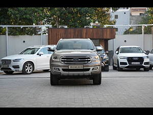 Second Hand Ford Endeavour Titanium Plus 2.0 4x4 AT in Delhi