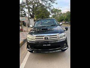 Second Hand Toyota Fortuner 3.0 MT in Hyderabad