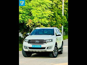 Second Hand Ford Endeavour Titanium 3.2 4x4 AT in Mohali