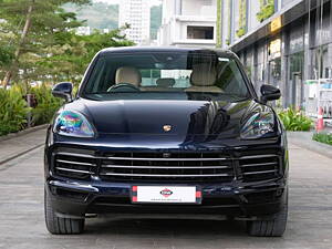 Second Hand Porsche Cayenne Platinum Edition in Pune