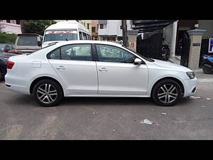 Second Hand Volkswagen Jetta Highline TDI AT in Chennai