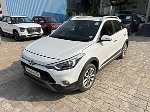 Second Hand Hyundai i20 Active 1.2 SX in Aurangabad