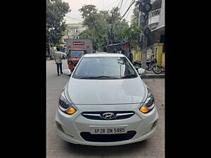 Second Hand Hyundai Verna Fluidic 1.6 CRDi SX in Hyderabad