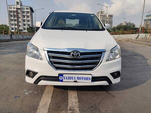 Second Hand Toyota Innova 2.5 G 7 STR BS-IV in Mumbai