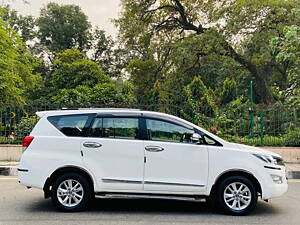 Second Hand Toyota Innova Crysta 2.4 GX 7 STR [2016-2020] in Delhi