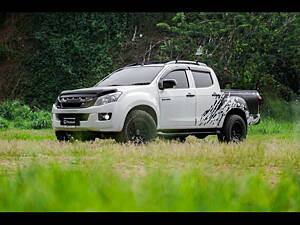 Second Hand Isuzu D-Max V-Cross 4x4 in Malappuram