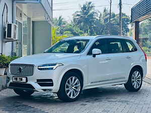 Second Hand वोल्वो xc90 d5 इंस्क्रिप्शन in मलप्पुरम