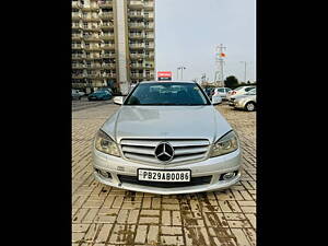 Second Hand Mercedes-Benz C-Class 220 CDI Avantgarde AT in Chandigarh