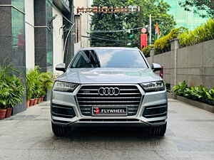 Second Hand ఆడి q7 45 tdi టెక్నాలజీ ప్యాక్ in కోల్‌కతా