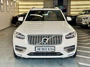 Second Hand వోల్వో xc90 d5 ఇన్‍స్క్రిప్షన్ in ఢిల్లీ