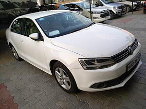 Used Volkswagen Jetta, Volkswagen Jetta Second Hand Cars - CarWale