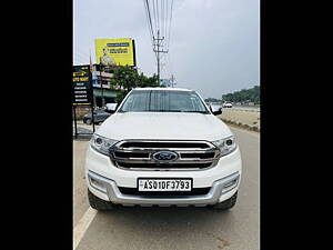 Second Hand Ford Endeavour Trend 3.2 4x4 AT in Guwahati