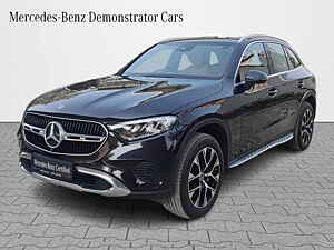 Second Hand मर्सिडीज़ बेंज़ GLC 300 4मैटिक in दिल्ली