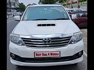 Second Hand Toyota Fortuner 3.0 4x4 MT in Lucknow