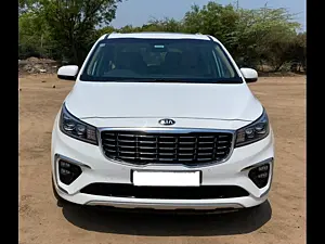 Second Hand Kia Carnival Limousine Plus 7 STR in Ahmedabad