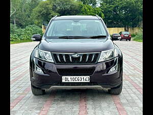 Second Hand Mahindra XUV500 W10 in Delhi