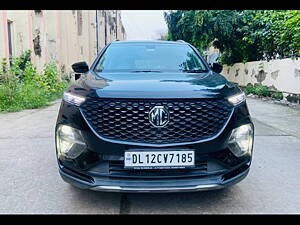 Second Hand MG Hector Plus Sharp 1.5 Petrol Turbo CVT 6-STR in Delhi