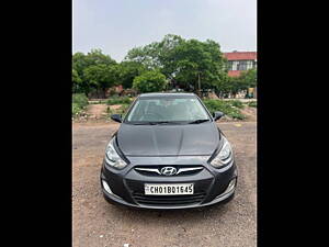 Second Hand Hyundai Verna Fluidic 1.6 CRDi SX in Chandigarh