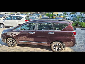 Second Hand Toyota Innova Crysta 2.4 ZX 7 STR [2016-2020] in Ranchi