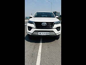 Second Hand Toyota Fortuner 4X4 AT 2.8 Diesel in Gurgaon