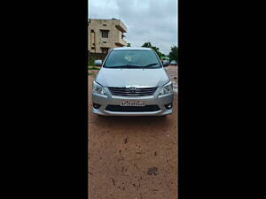 Second Hand Toyota Innova 2.5 V 7 STR in Hyderabad