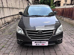 Second Hand Toyota Innova 2.5 VX 7 STR BS-III in Navi Mumbai