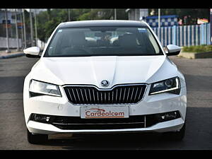 Second Hand Skoda Superb Style TSI AT in Kolkata