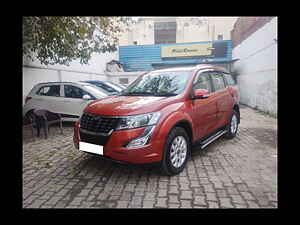 Second Hand महिंद्रा XUV500 w10 1.99 in गाज़ियाबाद