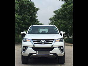 Second Hand Toyota Fortuner 2.8 4x2 AT [2016-2020] in Mohali