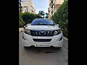 Second Hand Mahindra XUV500 W10 AT in Hyderabad