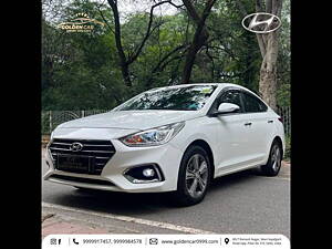 Second Hand Hyundai Verna SX (O) Anniversary Edition 1.6 CRDi in Delhi