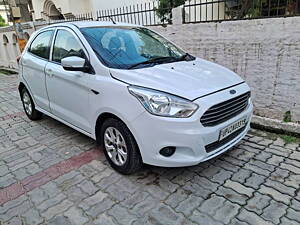 Second Hand Ford Figo Titanium1.5 TDCi in Lucknow