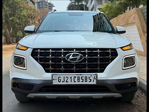 Second Hand Hyundai Venue SX 1.0 Turbo in Surat