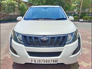 Second Hand महिंद्रा XUV500 w4 in अहमदाबाद