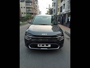 Second Hand Kia Carens Prestige 1.5 Diesel MT 7 STR in Kolkata