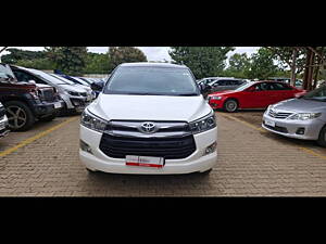 Second Hand Toyota Innova Crysta 2.4 VX 7 STR [2016-2020] in Bangalore