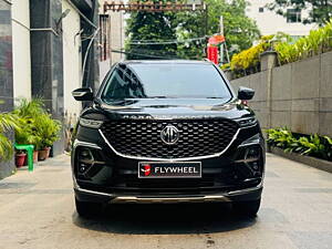 Second Hand MG Hector Plus Sharp Hybrid 1.5 Petrol in Kolkata