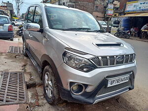 Second Hand Mahindra NuvoSport N8 in Lucknow