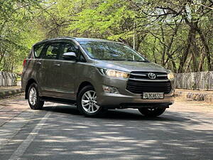 Second Hand Toyota Innova Crysta 2.8 GX AT 8 STR [2016-2020] in Delhi