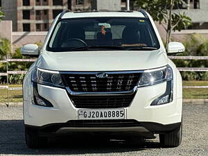 Second Hand Mahindra XUV500 W9 AT in Surat