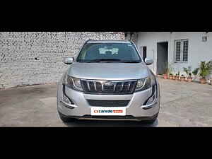 Second Hand महिंद्रा XUV500 w10 in देहरादून