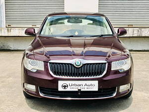 Second Hand Skoda Superb Elegance 1.8 TSI MT in Thane