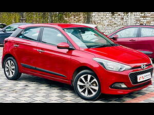 Second Hand Hyundai Elite i20 Sportz 1.2 (O) in Surat